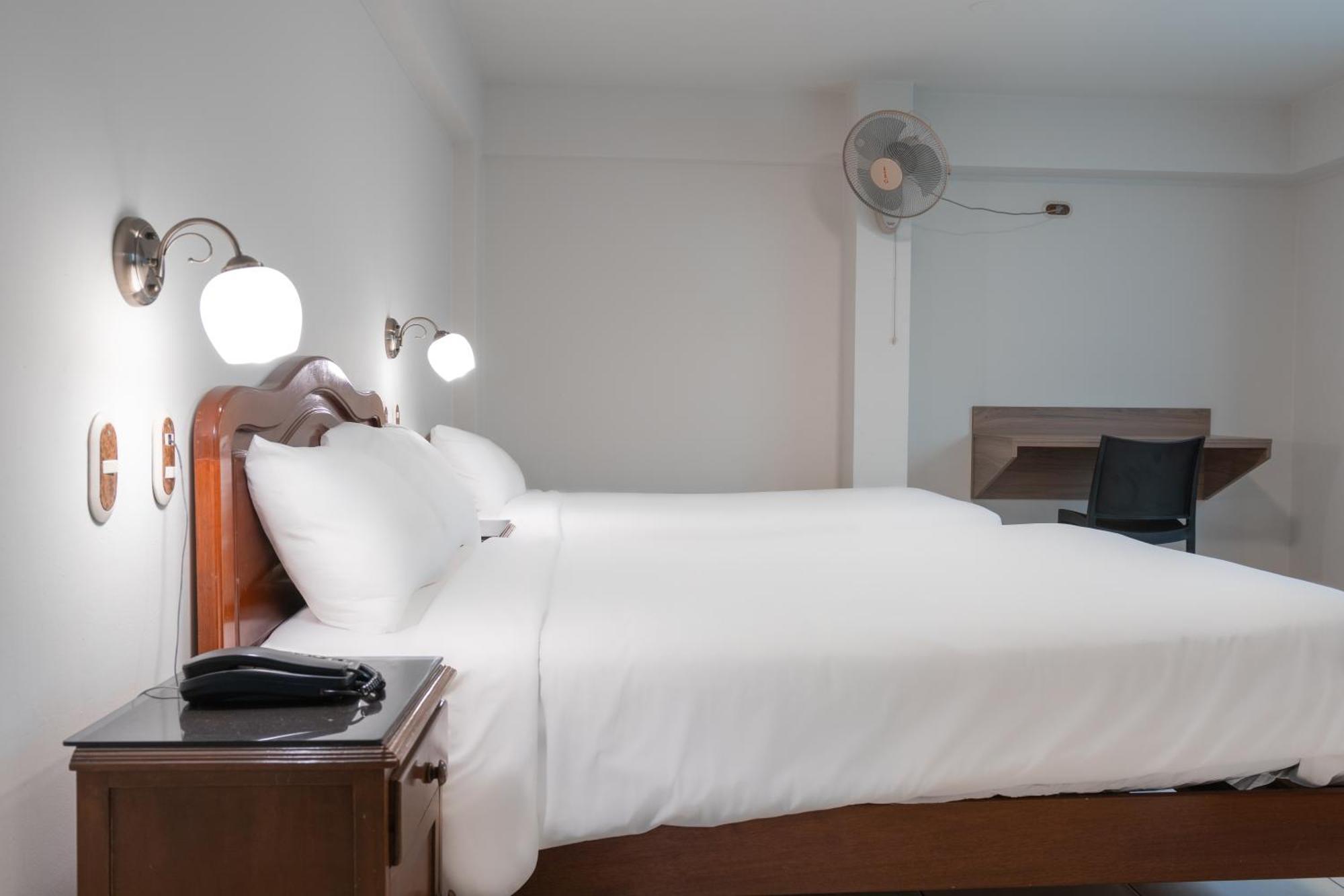 Hotel Alexander Trujillo Rom bilde