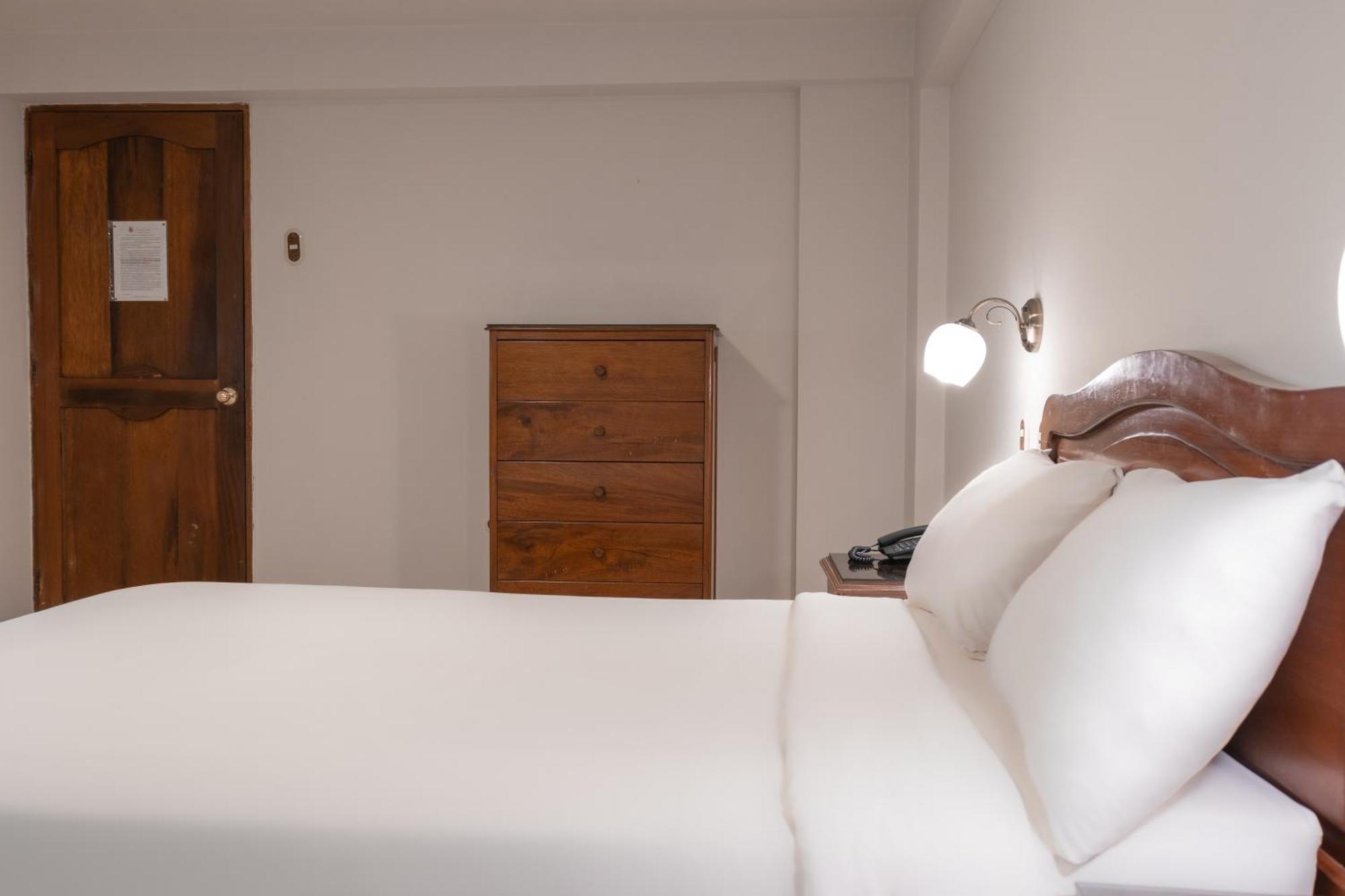 Hotel Alexander Trujillo Rom bilde